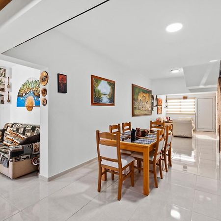 Demetris Apartment Meneou Exteriör bild